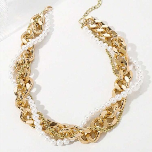 Aurelia Pearl & Gold Link Necklace - Picture 4 of 4